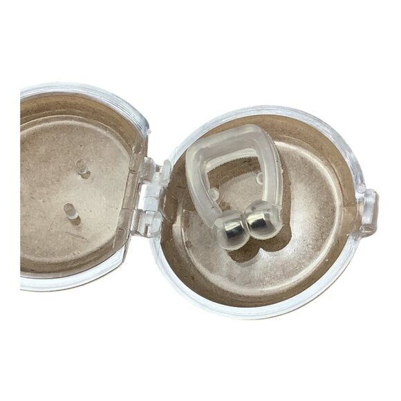 Silicone Clipple Magnetic Anti Snore Nose Clips Stop Snoring Device W/ Case 5 Pk - Picture 1 of 5